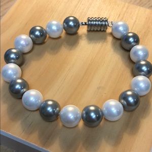 Fresh water pearl bracelet